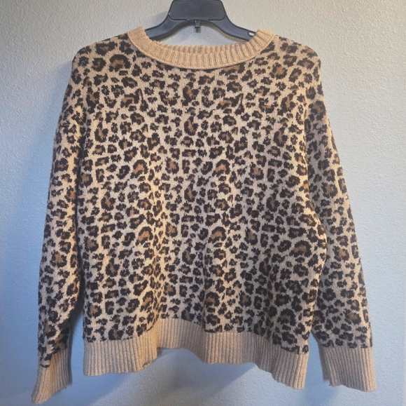 American Eagle Whoa So Soft Classic Crew Neck Sweater - Picture 6 of 10